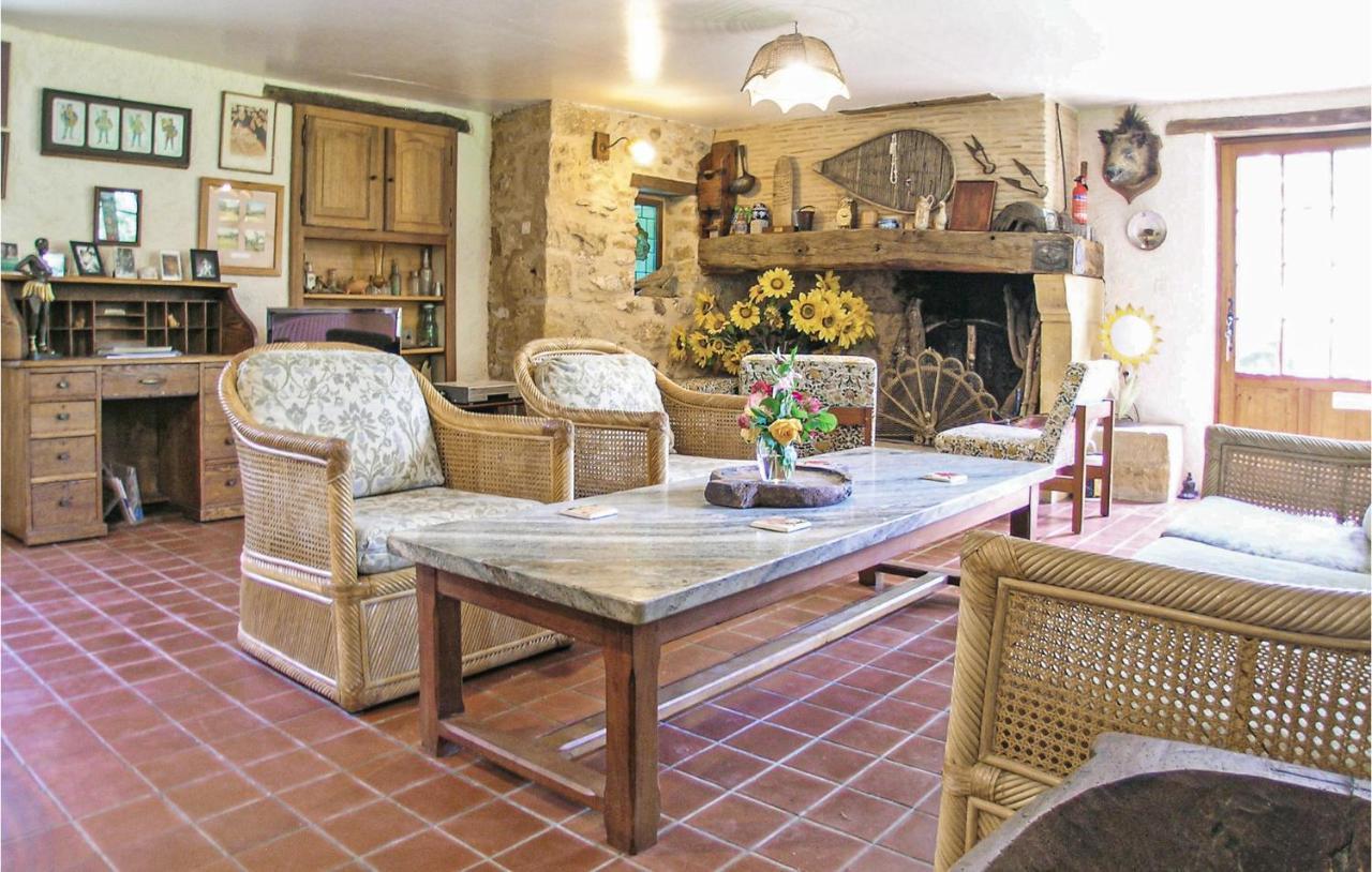 4 Bedroom Gorgeous Home In Monpazier Exteriör bild